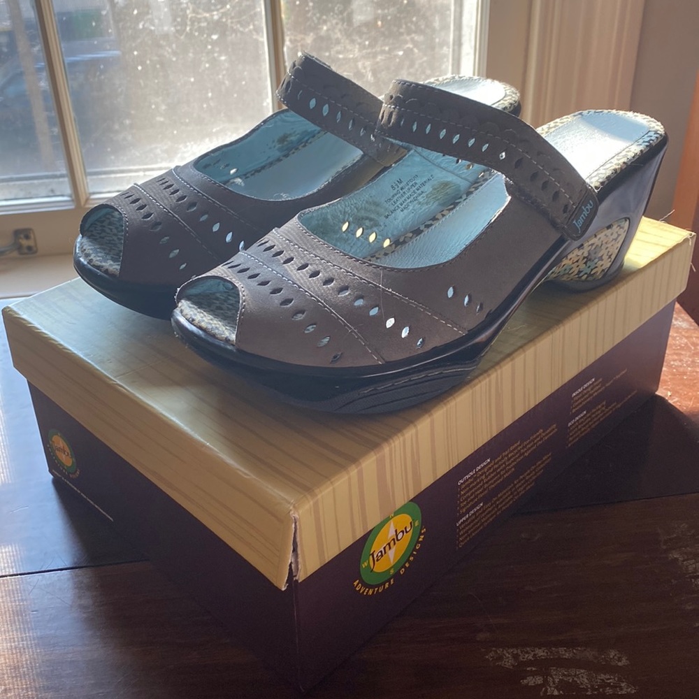 JAMBU SHOES